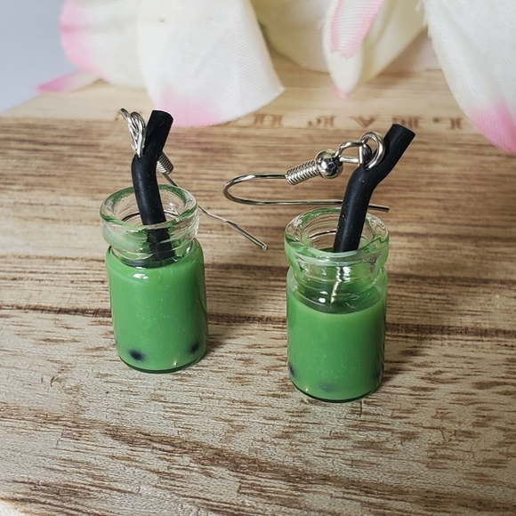Green Boba Tea Earrings - Picture 3 of 5